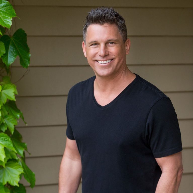 Chris Helder Headshot